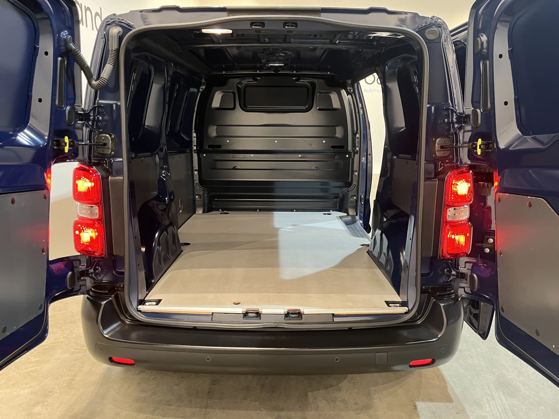 Hoofdafbeelding Opel Vivaro-e