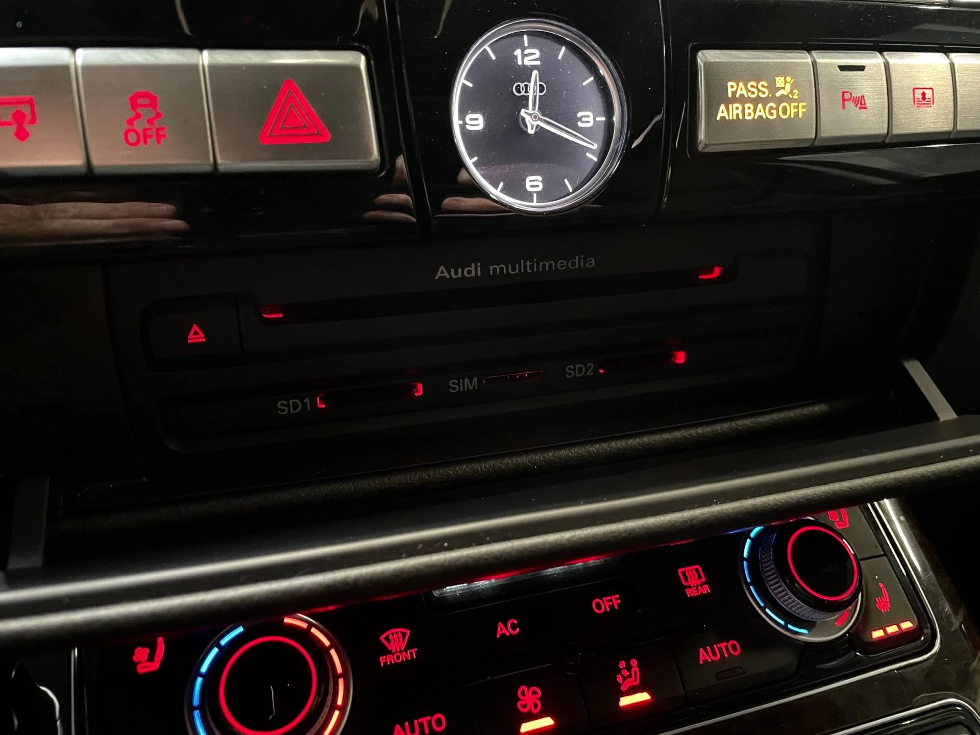 Hoofdafbeelding Audi A8