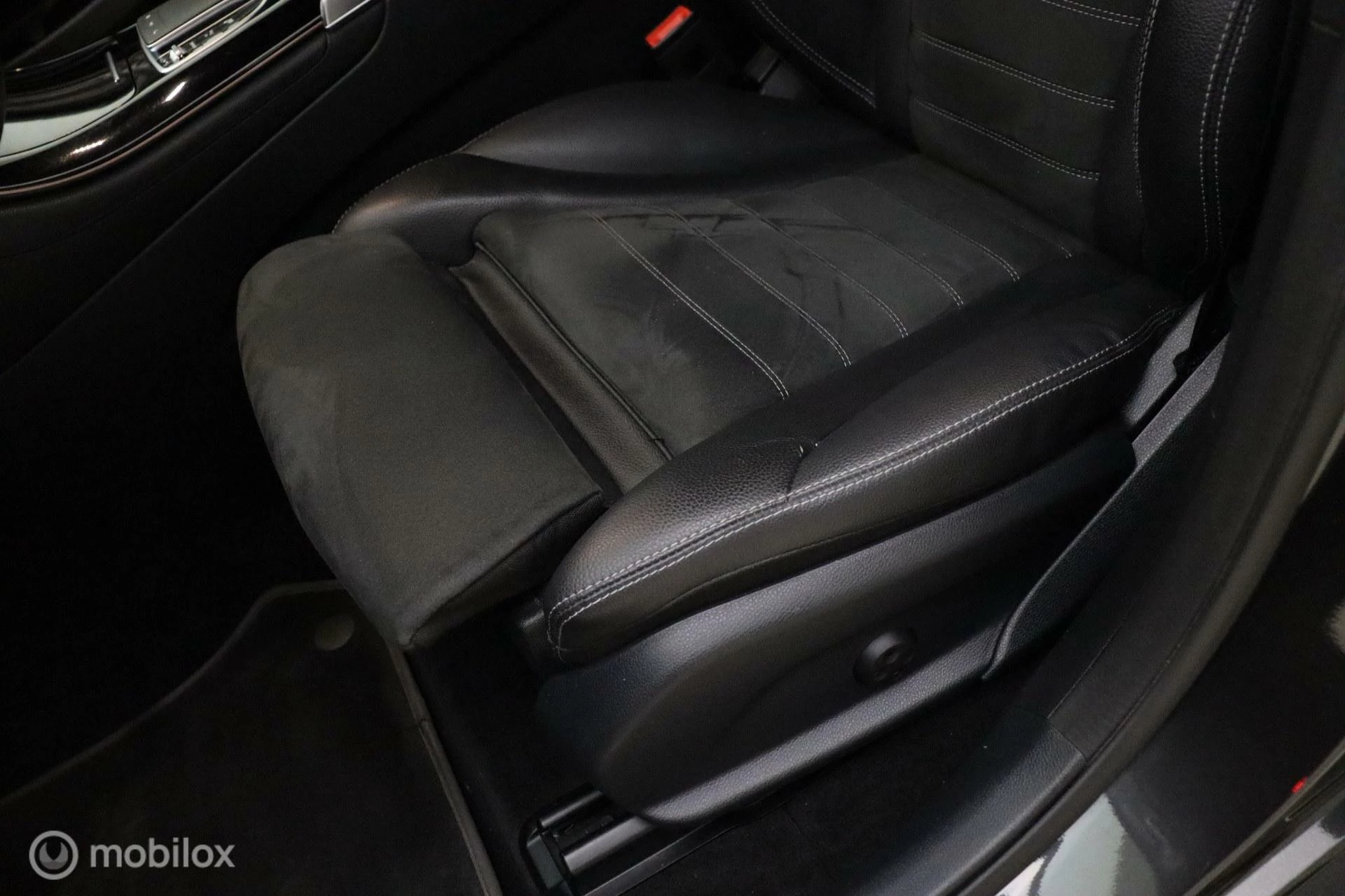 Hoofdafbeelding Mercedes-Benz EQC