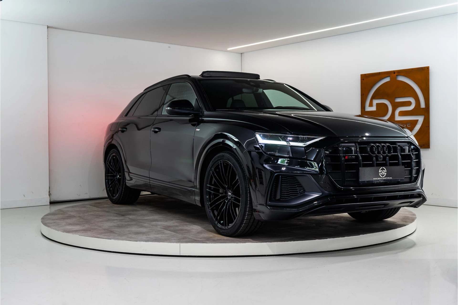 Hoofdafbeelding Audi Q8