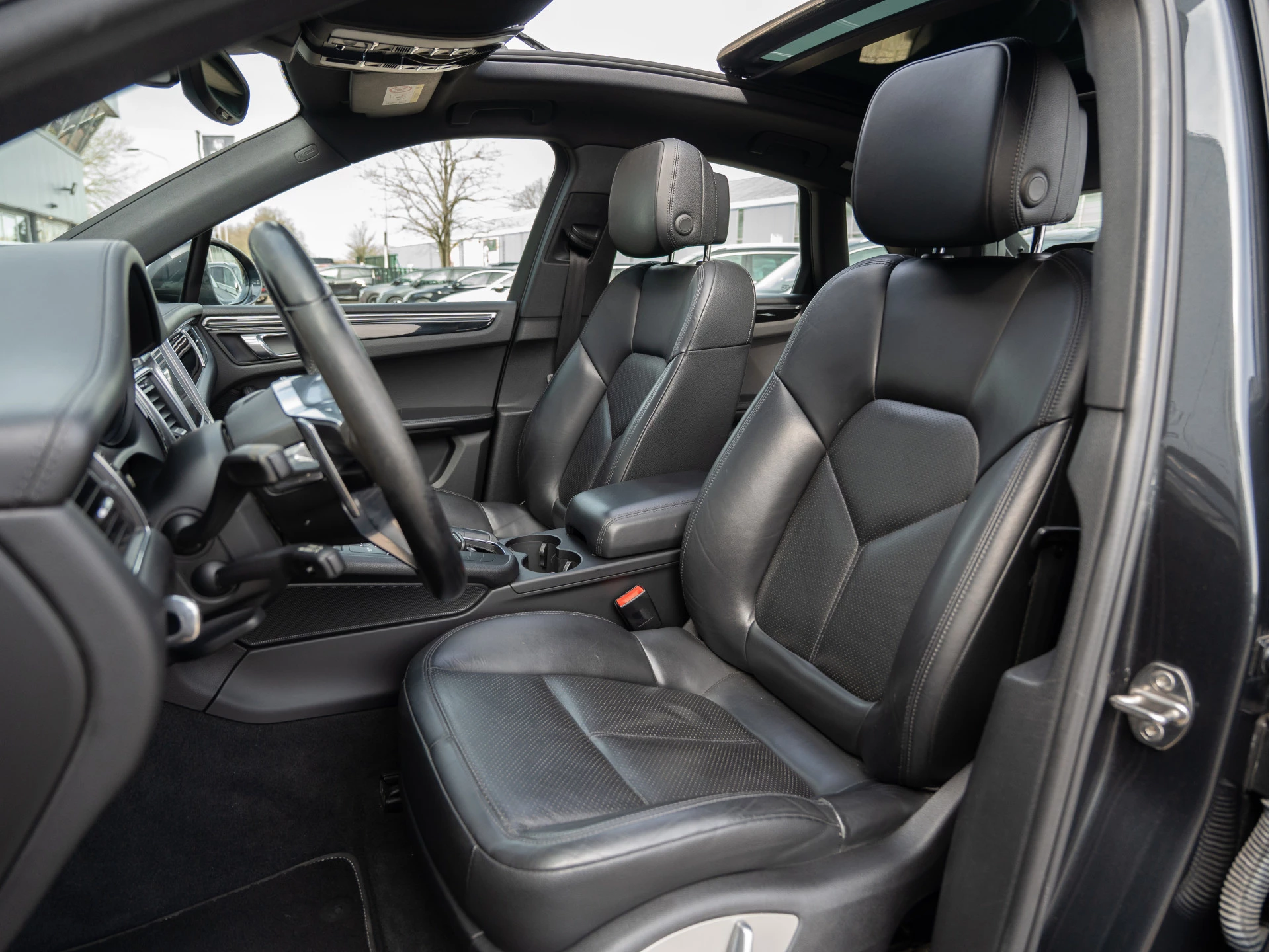 Hoofdafbeelding Porsche Macan