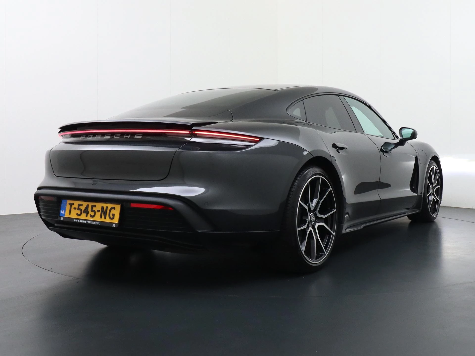 Hoofdafbeelding Porsche Taycan