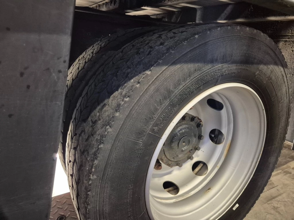 Hoofdafbeelding Renault D12 Med P4x2 240 E6 Alu Snaplock Bak + 2