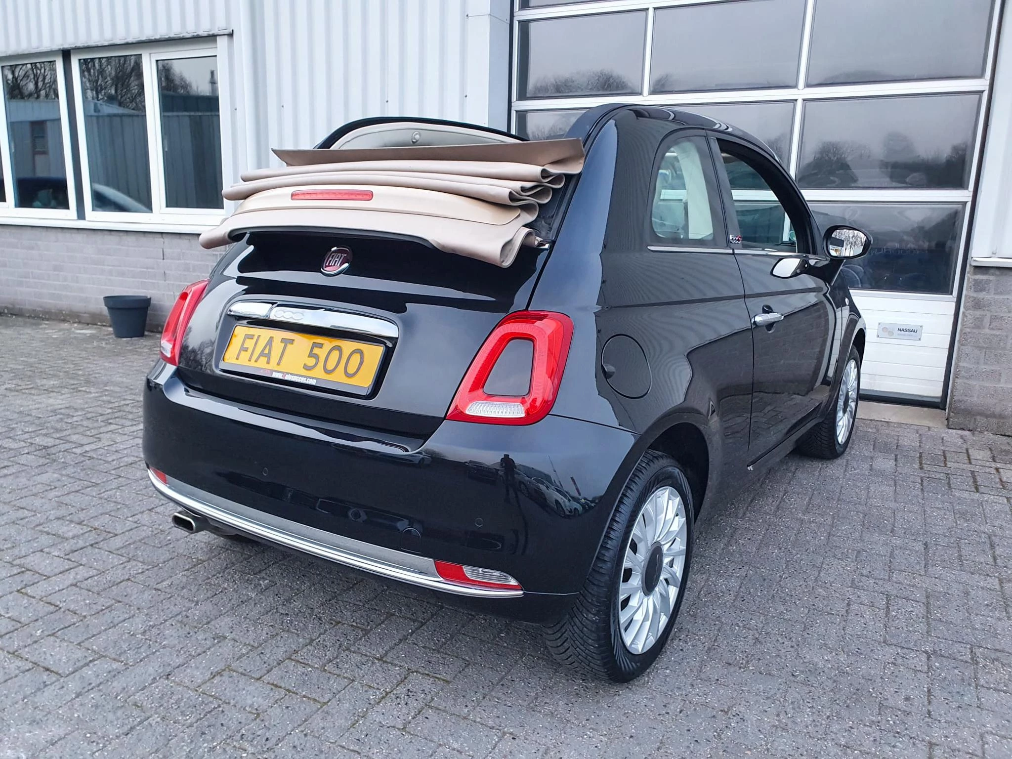 Hoofdafbeelding Fiat 500C