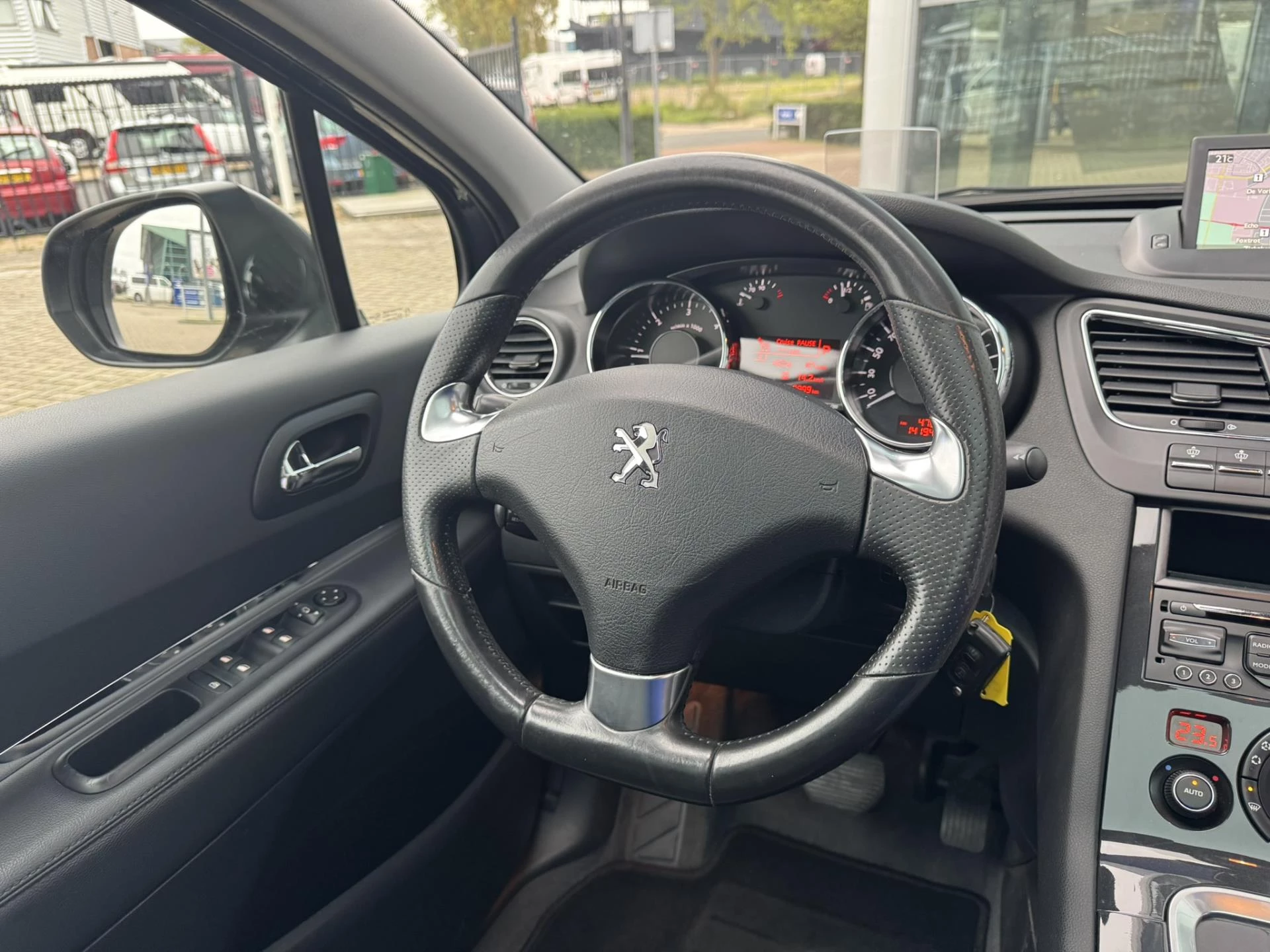 Hoofdafbeelding Peugeot 5008