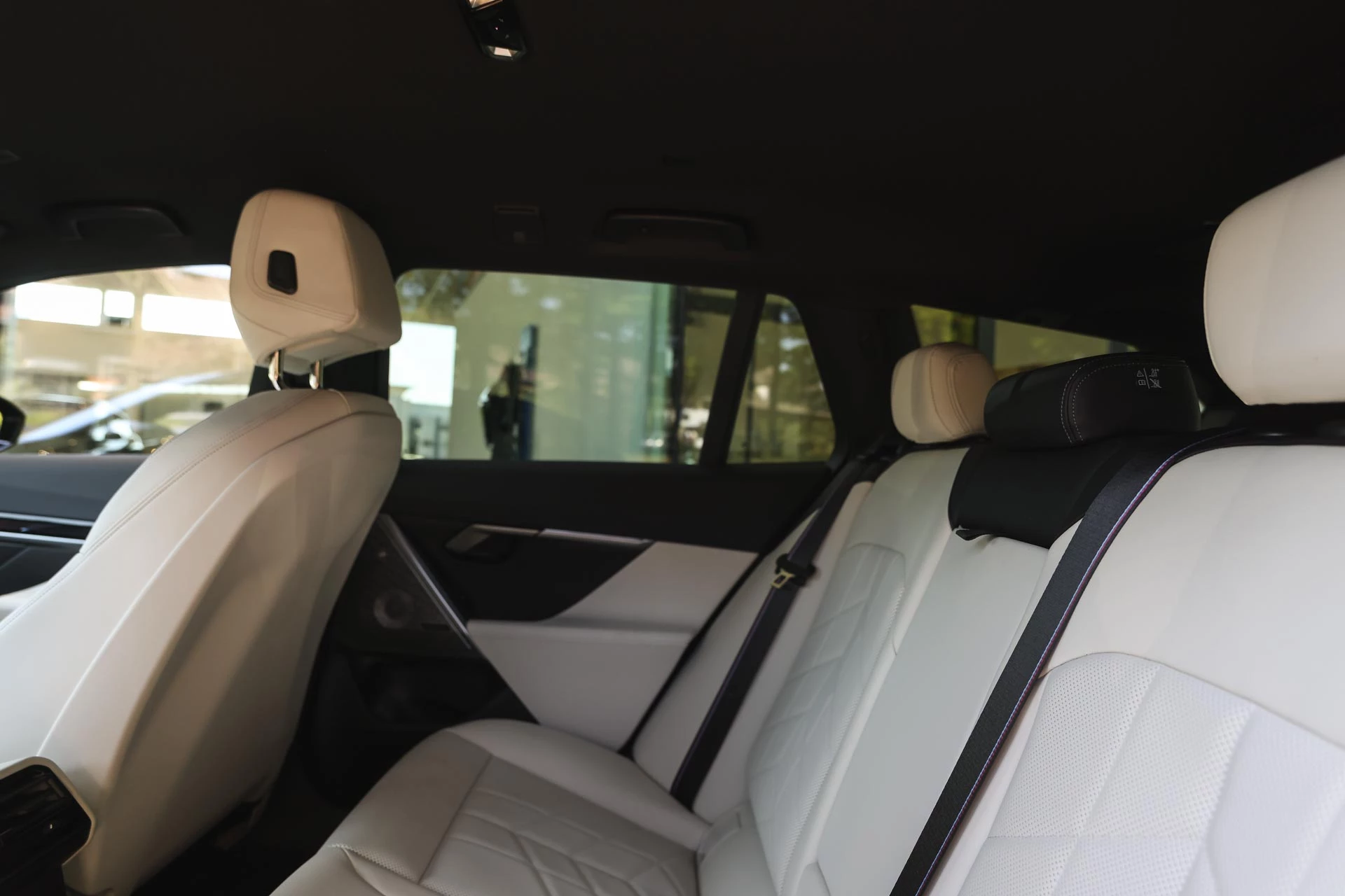 Hoofdafbeelding BMW i5