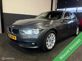 BMW 3-serie 320i Centennial High Executive AUTOMAAT / LEDER / NAP