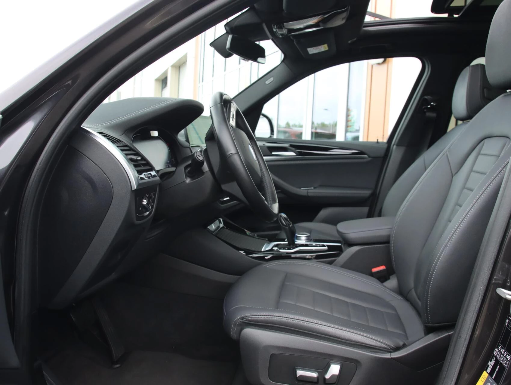 Hoofdafbeelding BMW iX3
