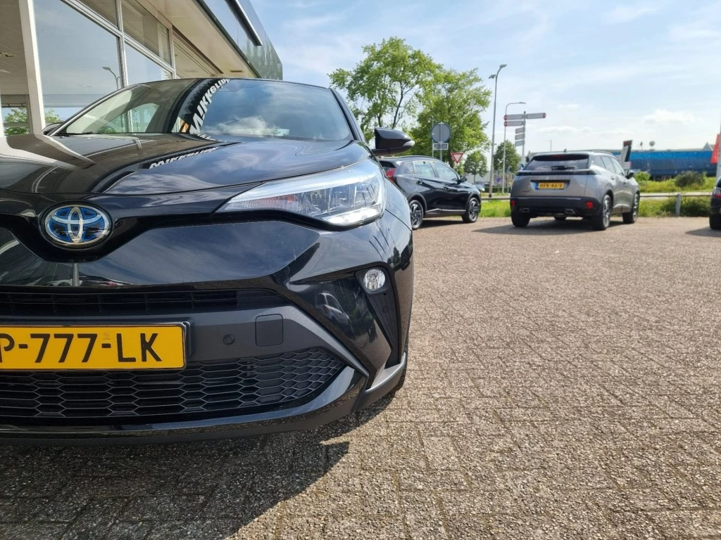 Hoofdafbeelding Toyota C-HR