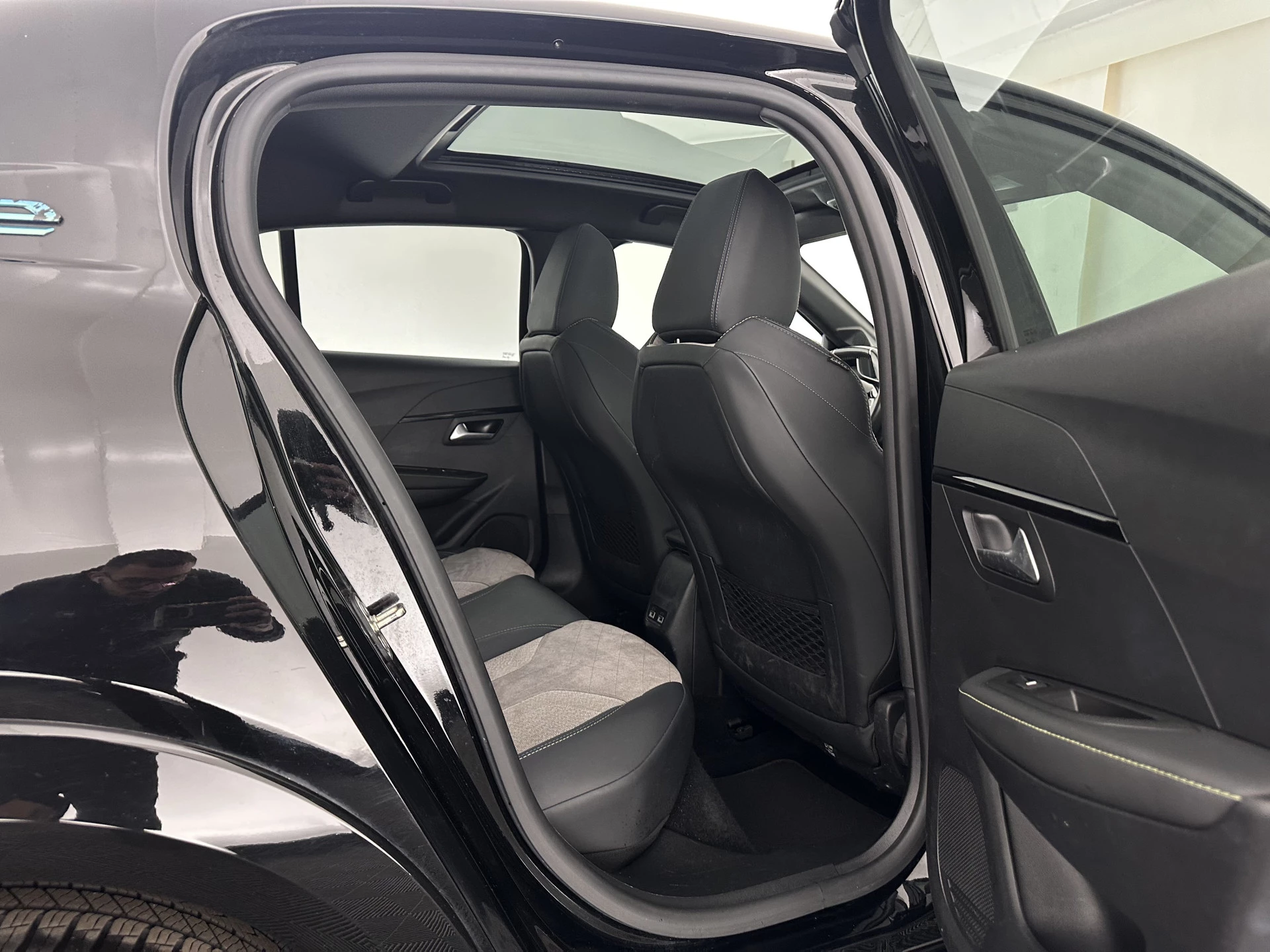 Hoofdafbeelding Peugeot e-208