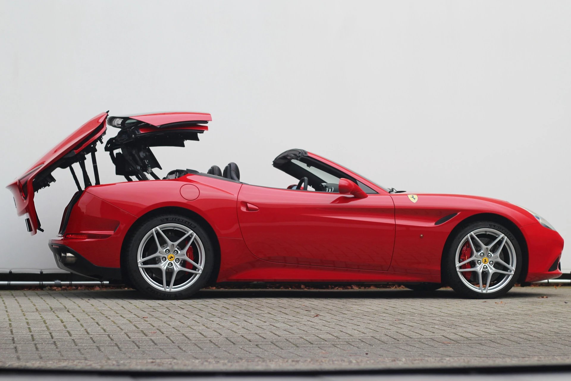 Hoofdafbeelding Ferrari California