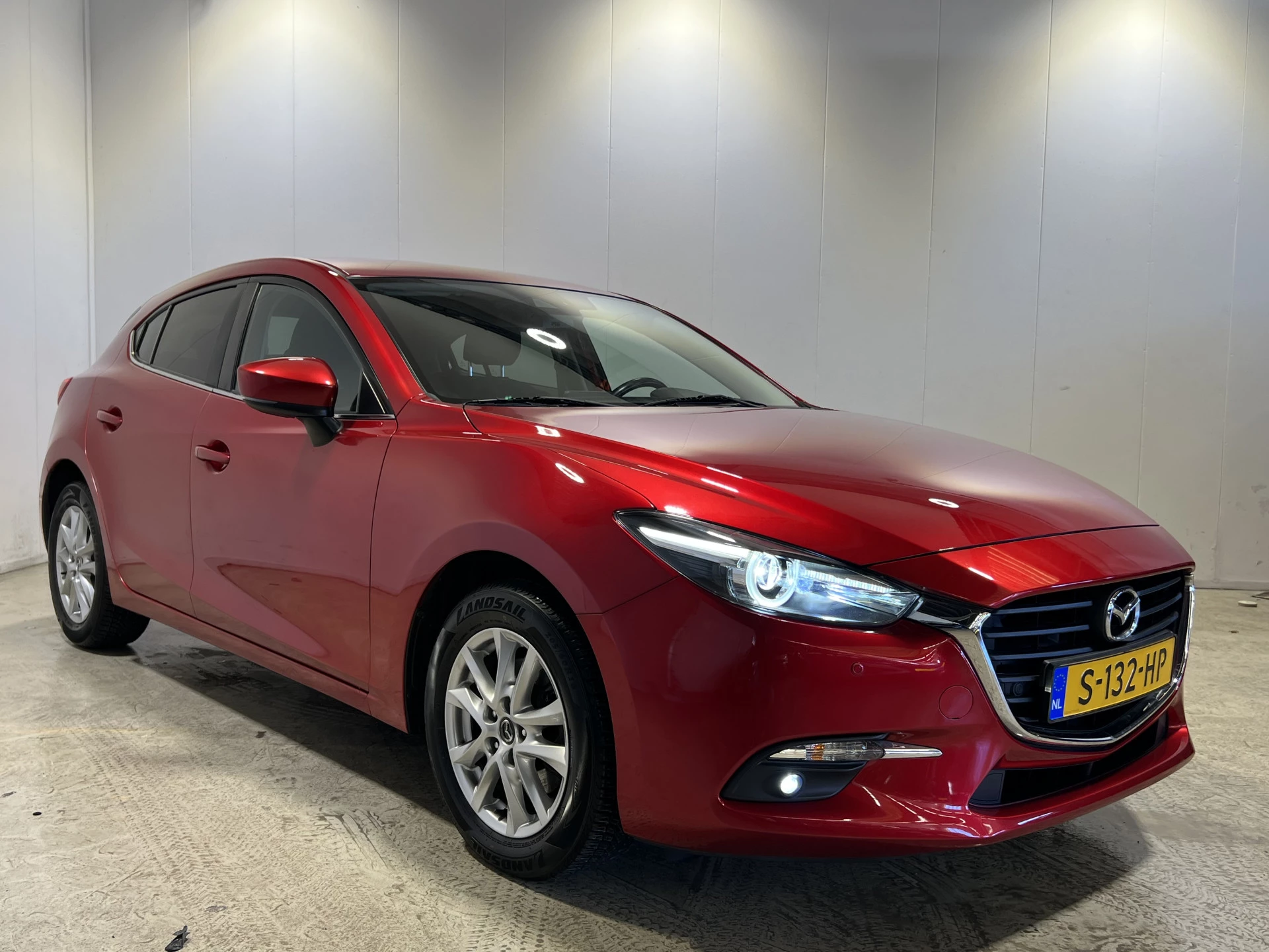 Hoofdafbeelding Mazda 3
