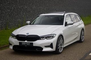 BMW 330i Touring|Pano - Parelmoer Wit - Live Cockpit - 1 Eig
