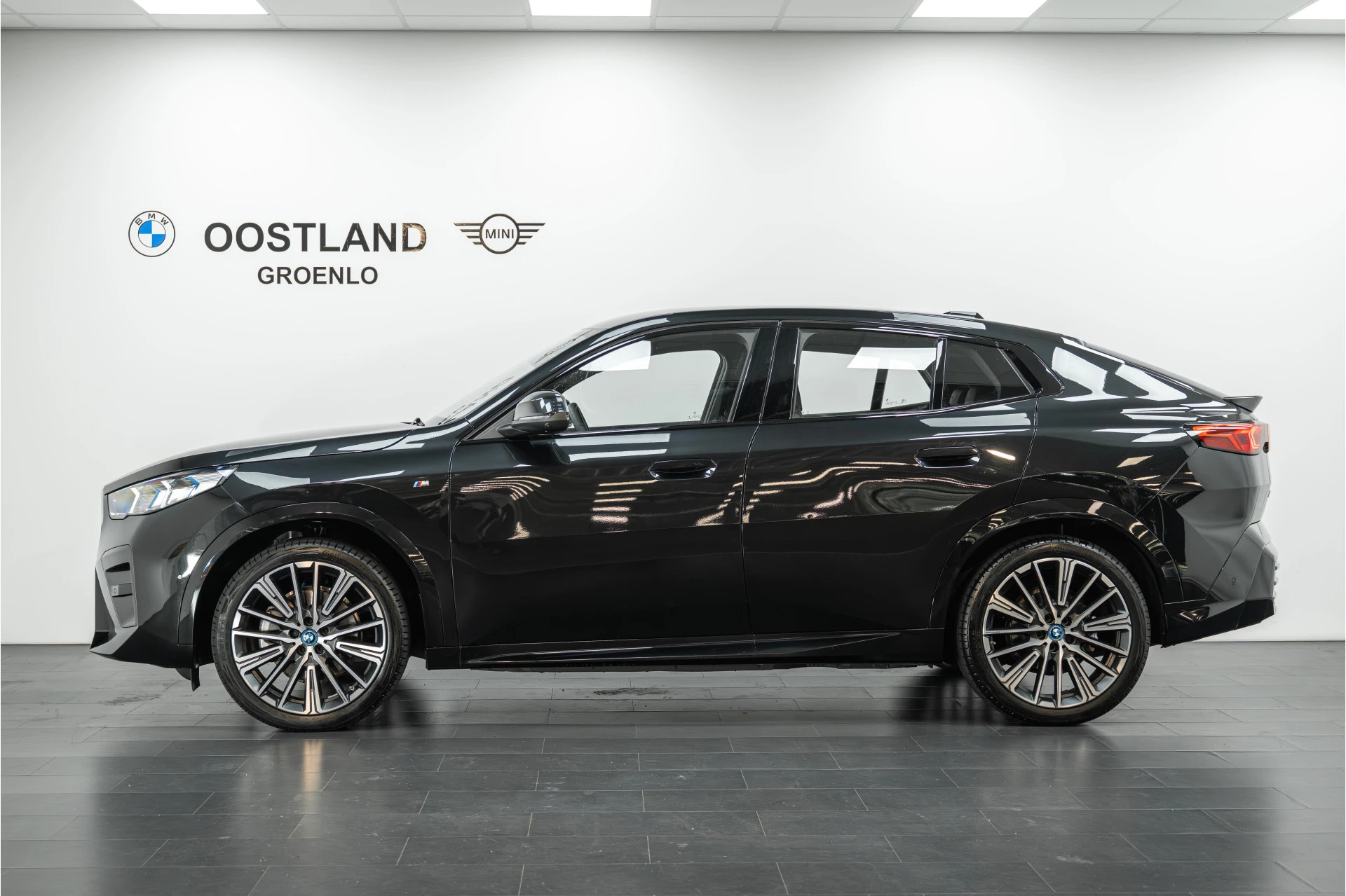 Hoofdafbeelding BMW iX2
