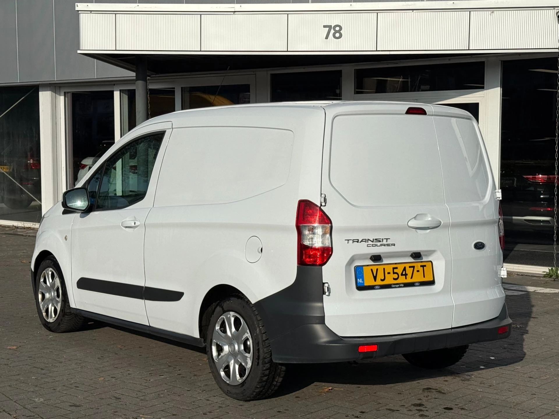 Hoofdafbeelding Ford Transit Courier