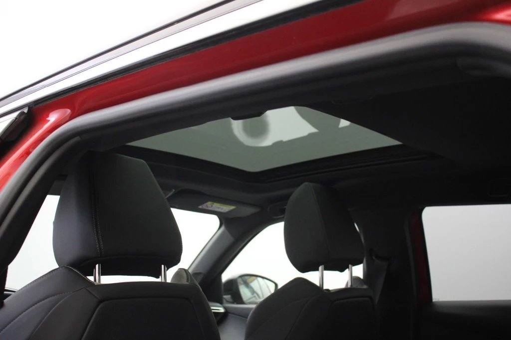 Hoofdafbeelding Peugeot e-2008