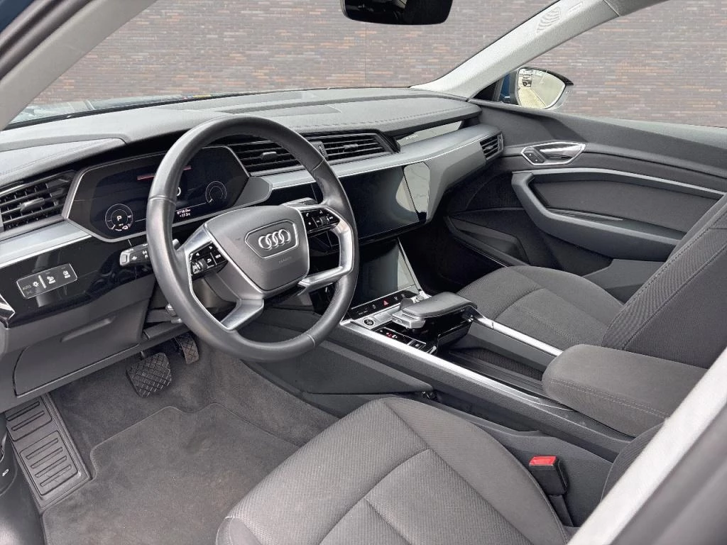 Hoofdafbeelding Audi e-tron