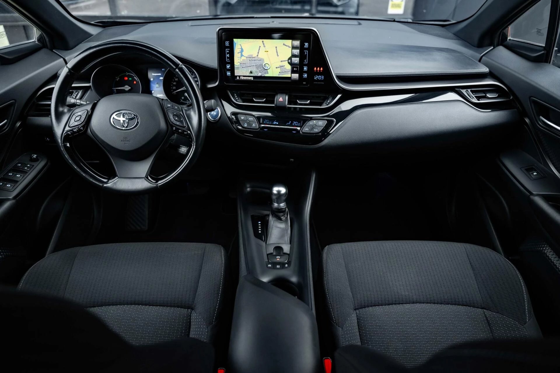 Hoofdafbeelding Toyota C-HR