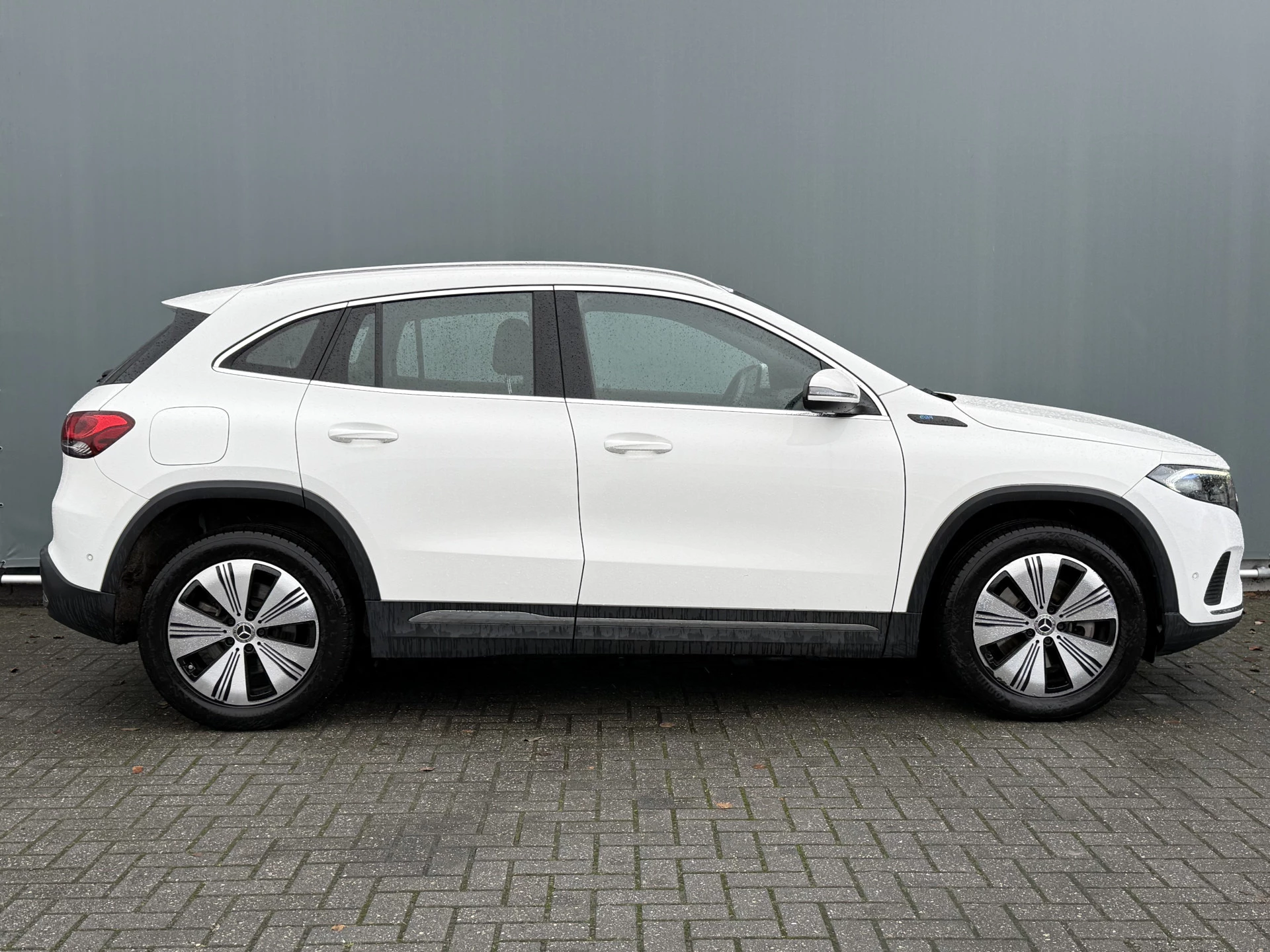 Hoofdafbeelding Mercedes-Benz EQA