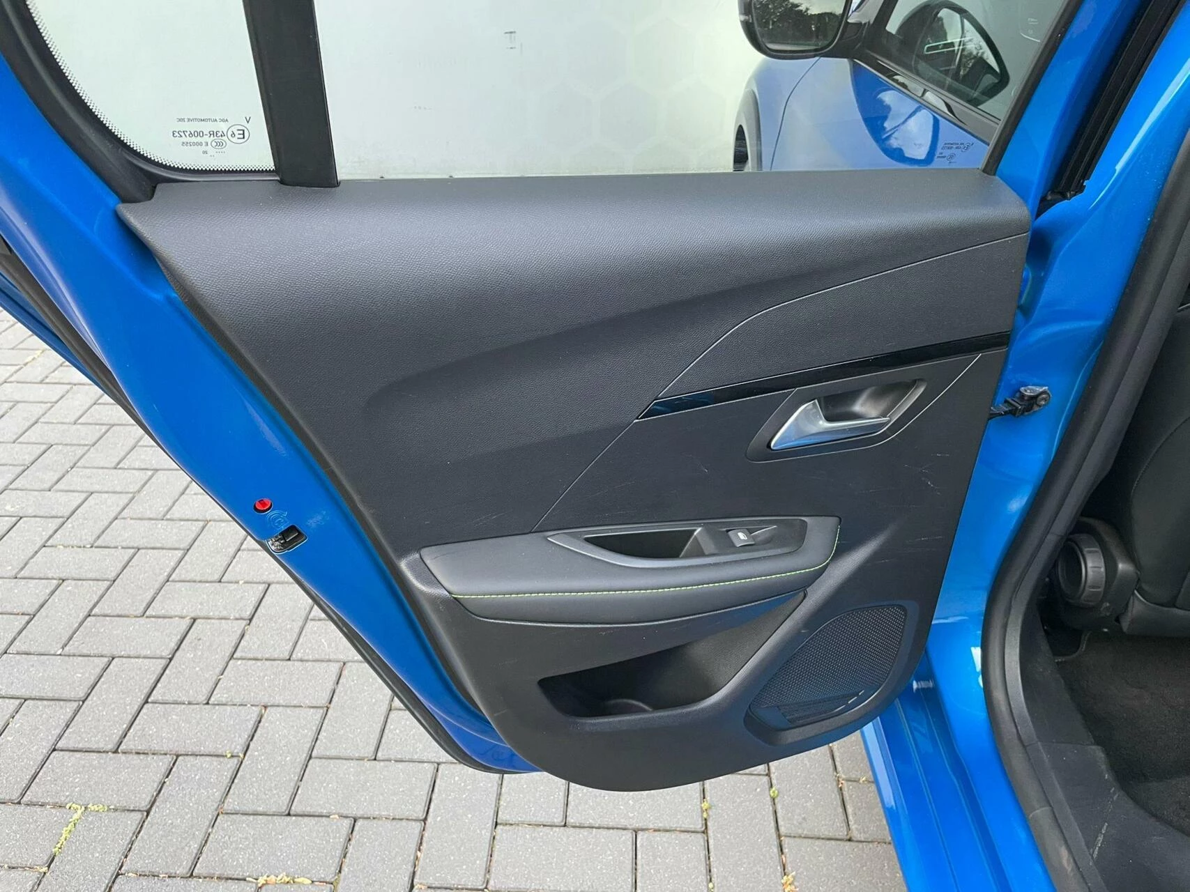 Hoofdafbeelding Peugeot e-208