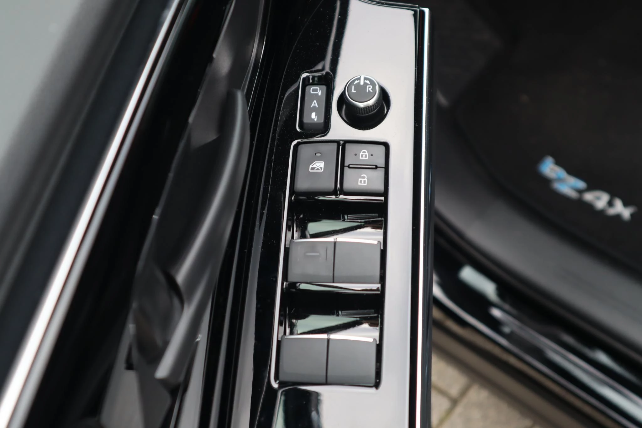 Hoofdafbeelding Toyota bZ4X