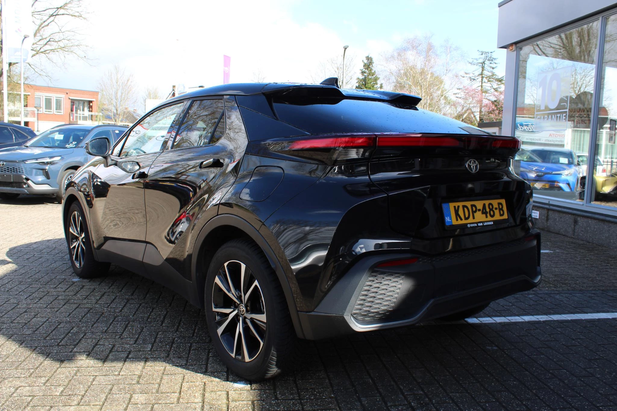 Hoofdafbeelding Toyota C-HR