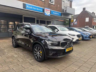Hoofdafbeelding Volvo XC40 Volvo XC40 1.5 T4 R PLUS BRIGHT