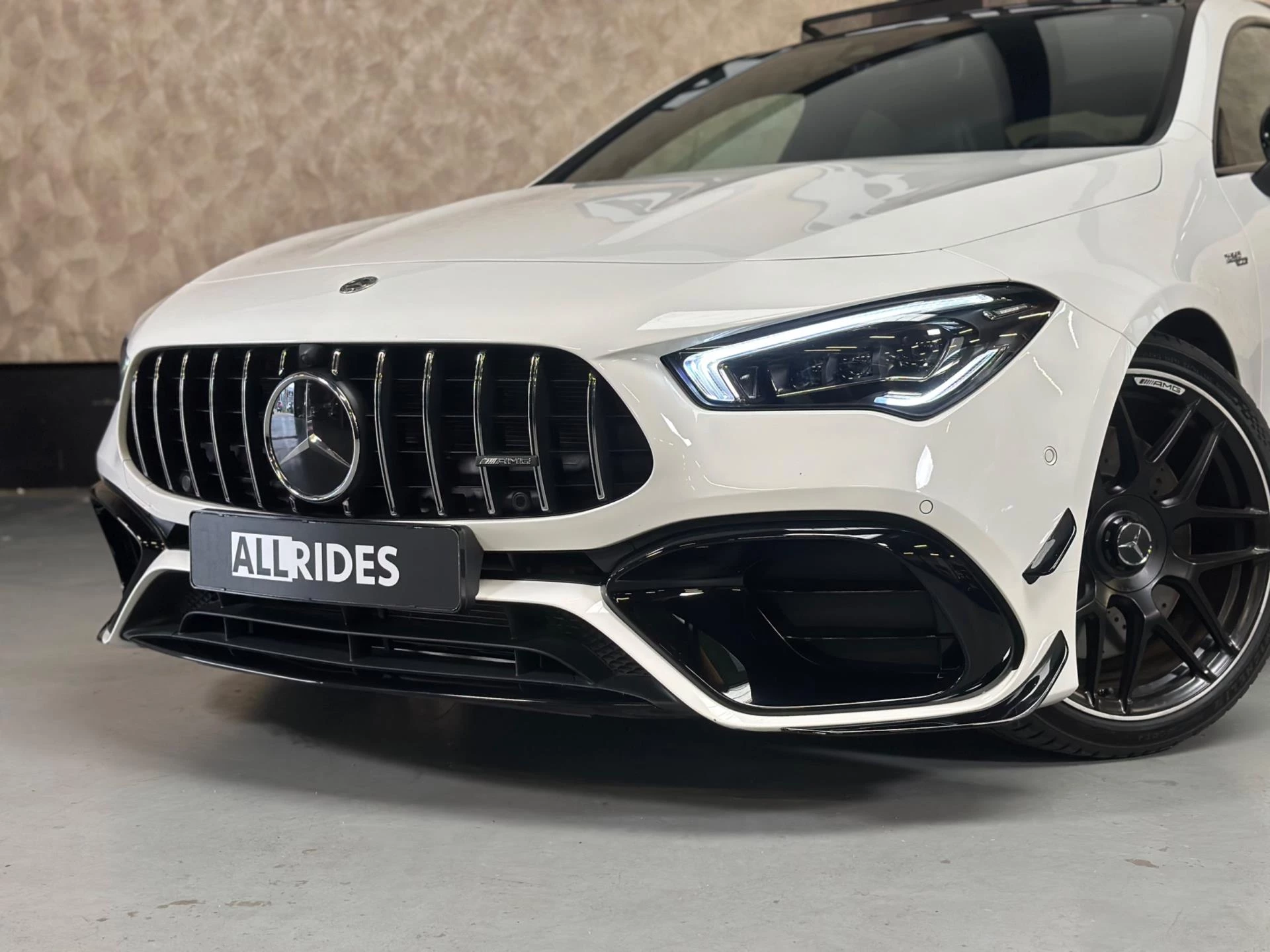 Hoofdafbeelding Mercedes-Benz CLA