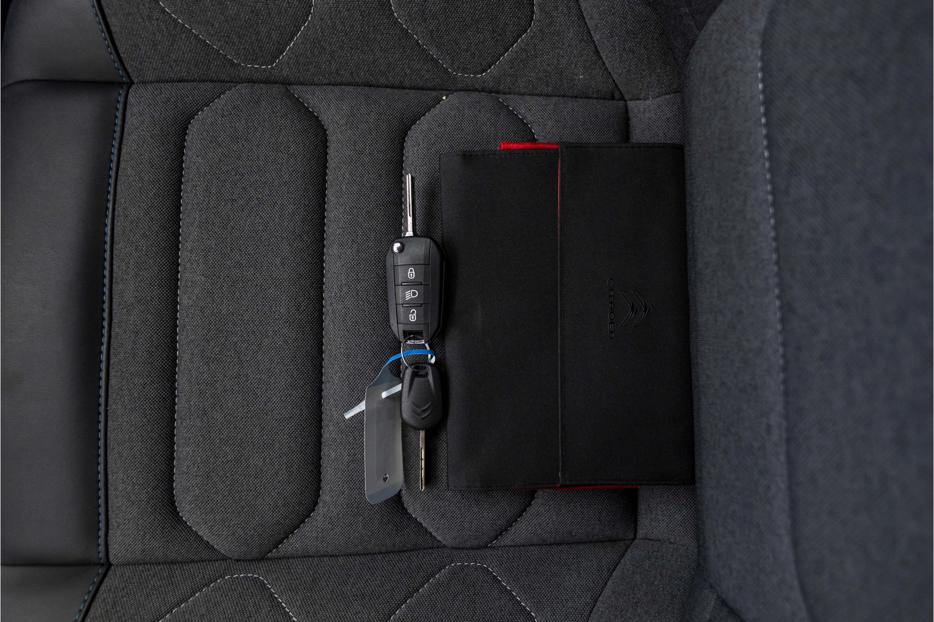 Hoofdafbeelding Citroën ë-C4