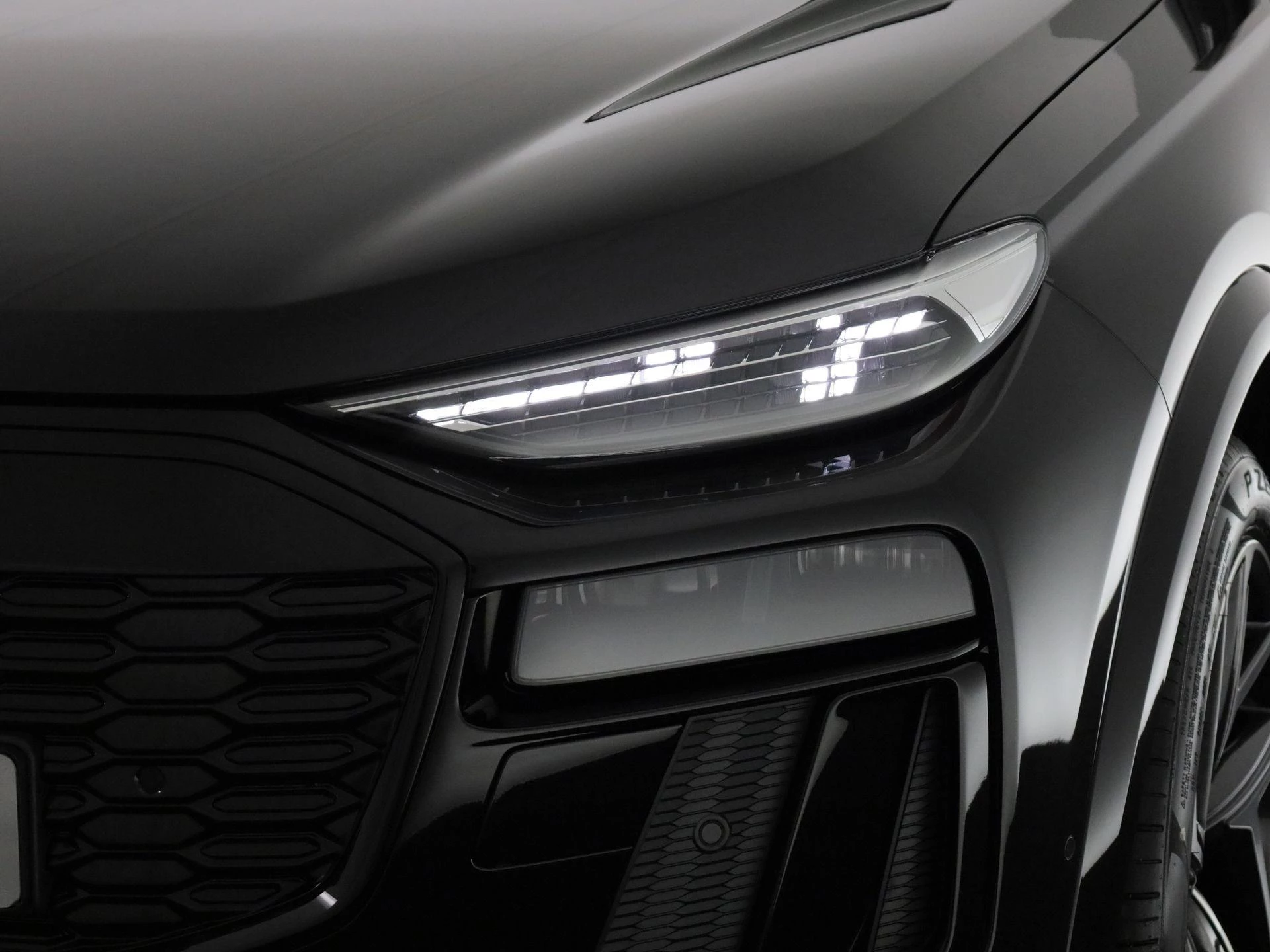 Hoofdafbeelding Audi Q6 e-tron