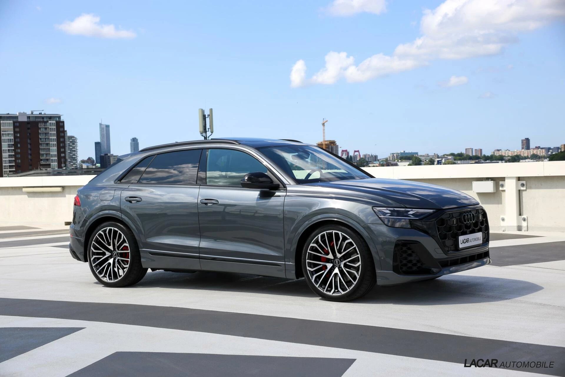 Hoofdafbeelding Audi Q8