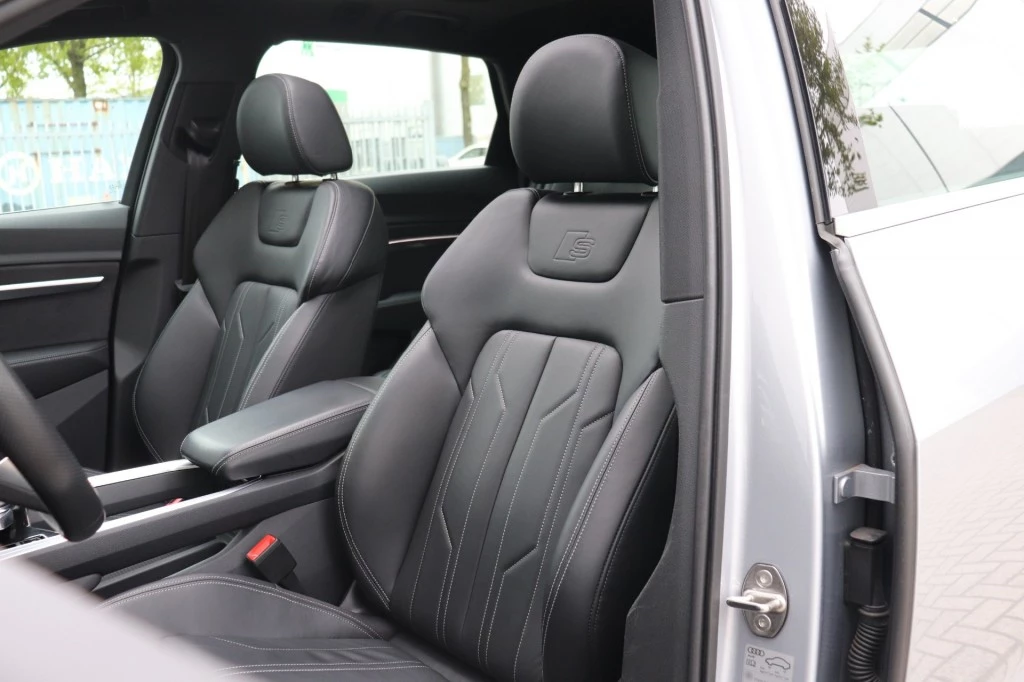 Hoofdafbeelding Audi e-tron