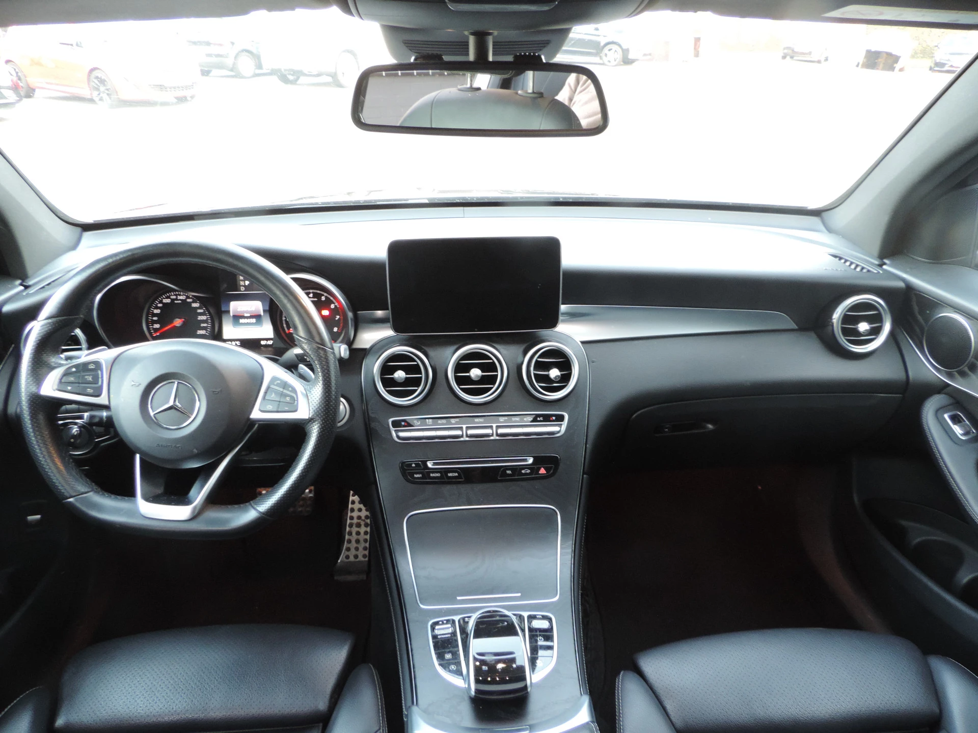 Hoofdafbeelding Mercedes-Benz GLC