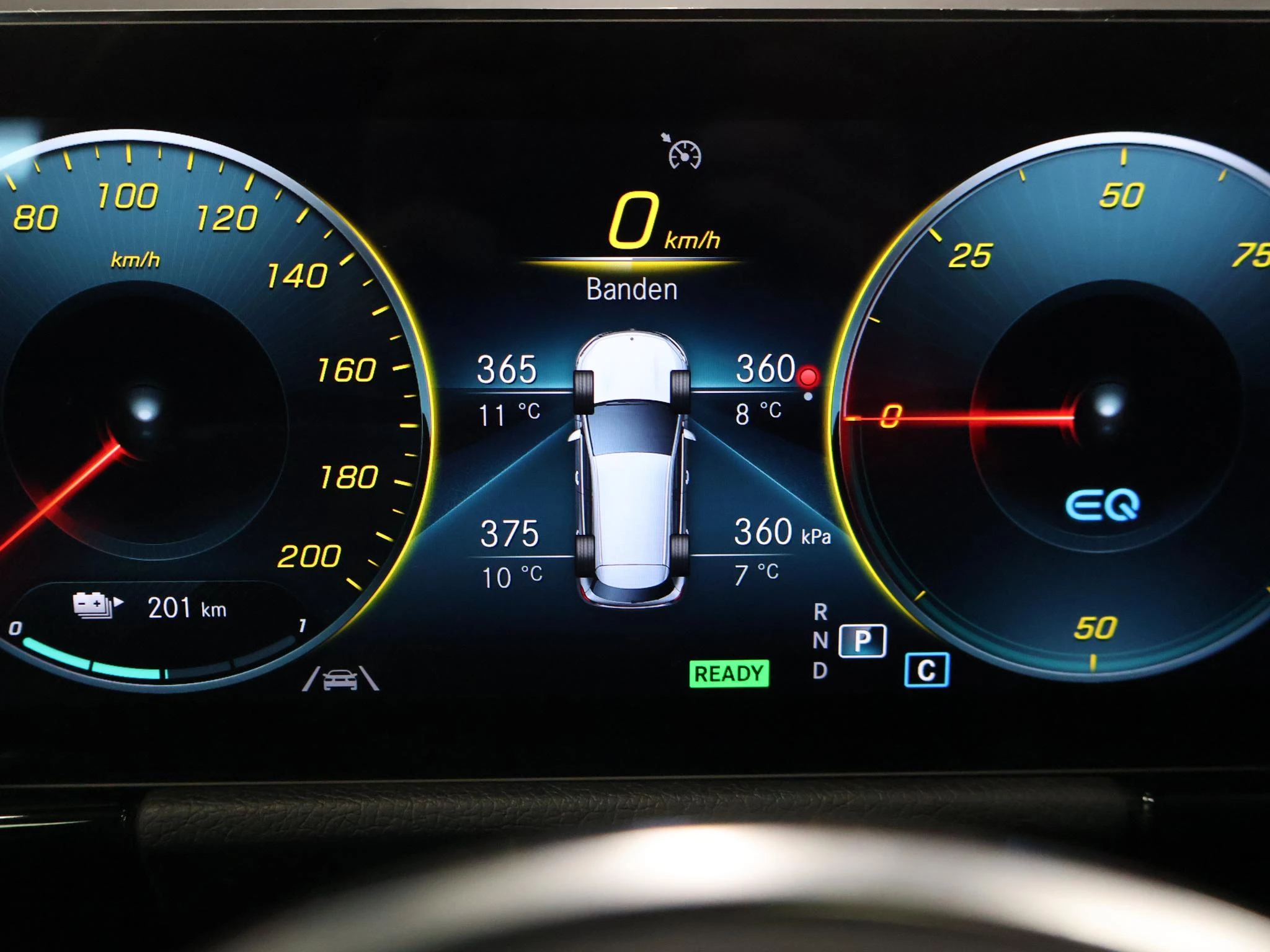 Hoofdafbeelding Mercedes-Benz EQA