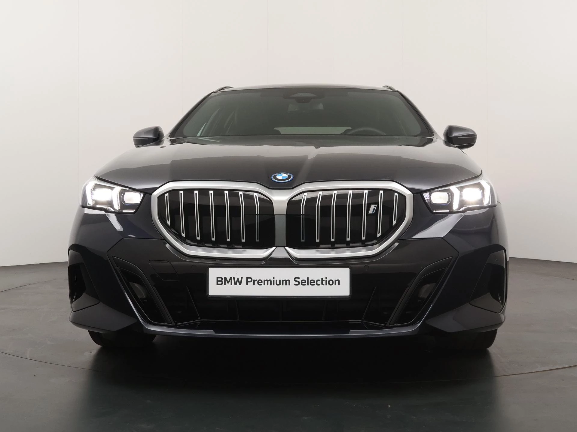 Hoofdafbeelding BMW i5