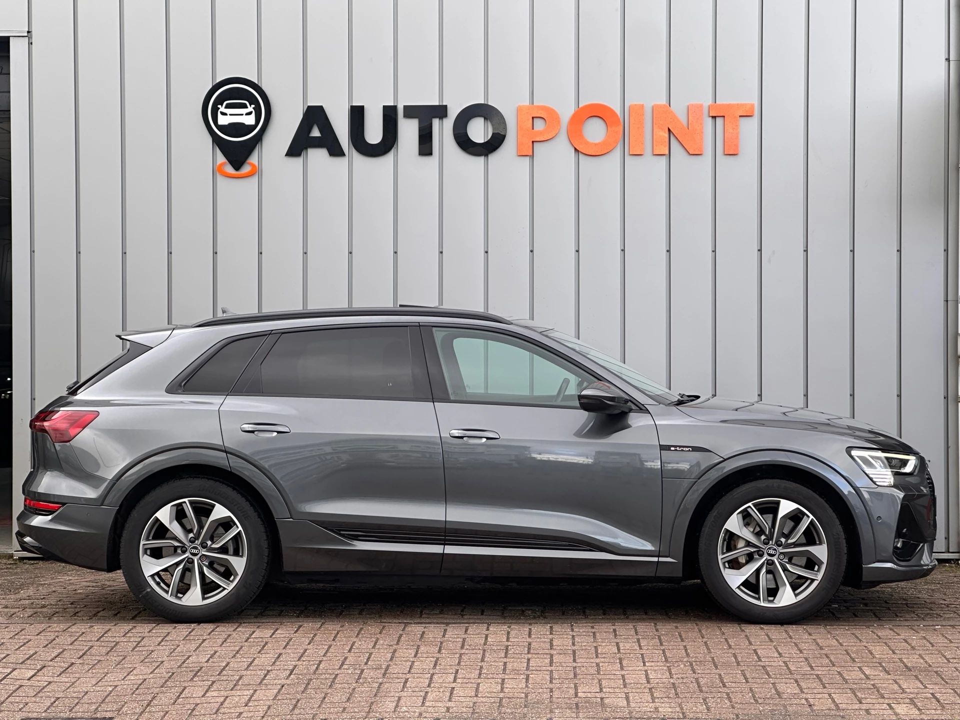 Hoofdafbeelding Audi e-tron