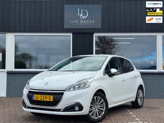 Peugeot 208 1.2 PureTech Allure / Navi / PDC