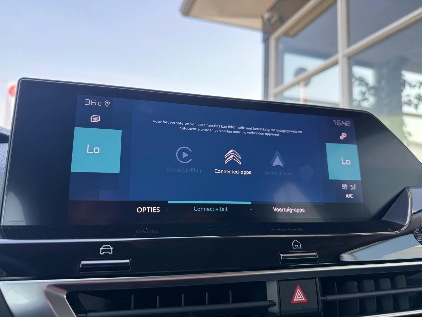 Hoofdafbeelding Citroën ë-C4