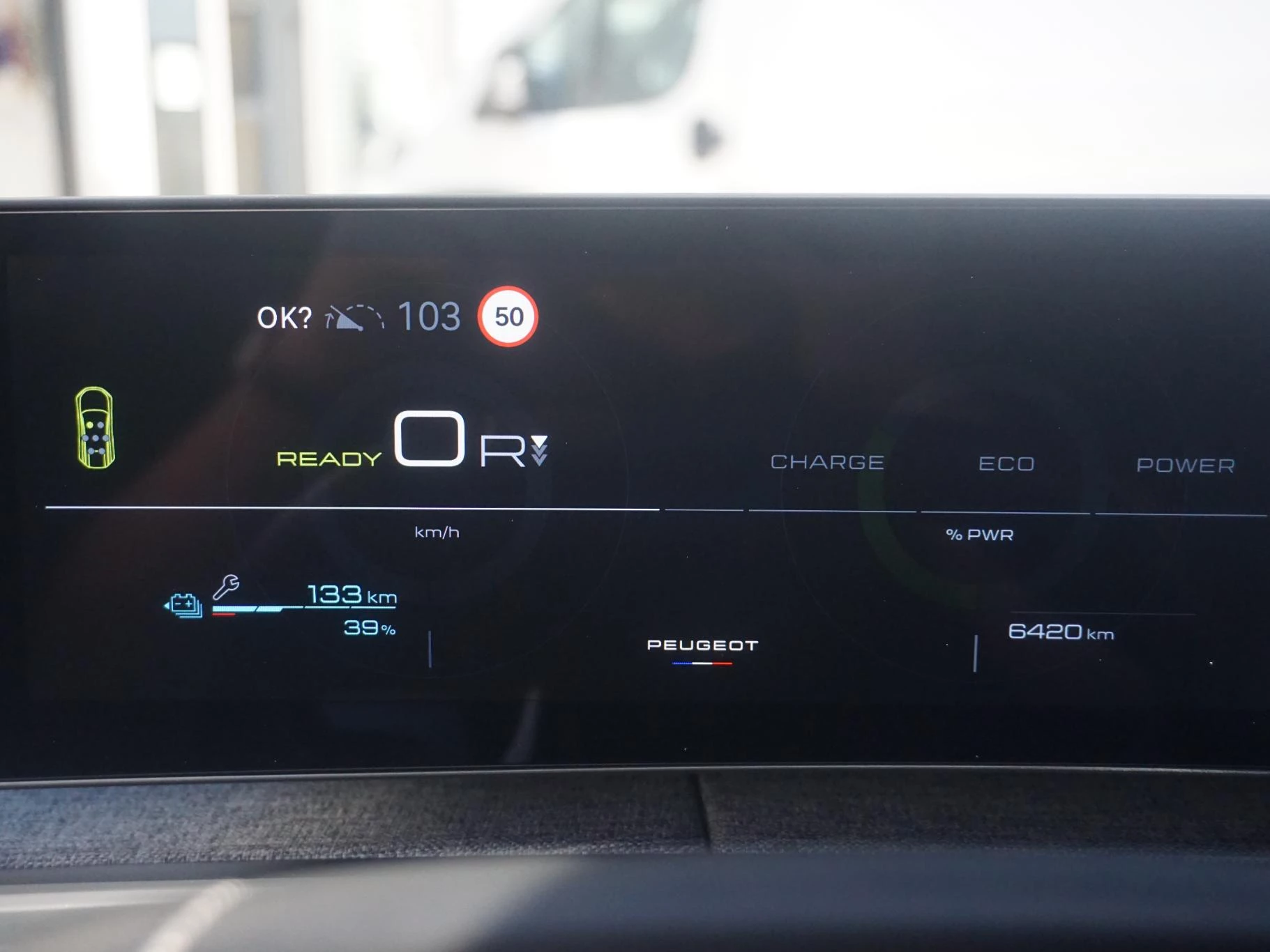 Hoofdafbeelding Peugeot e-5008