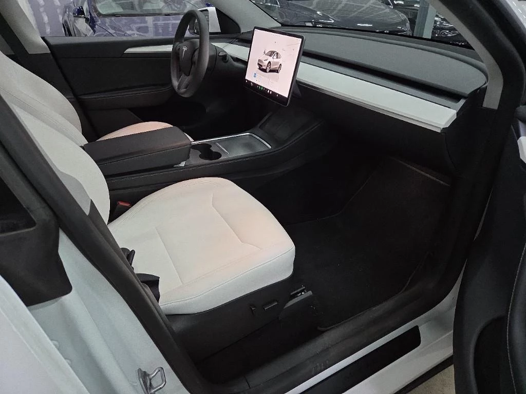 Hoofdafbeelding Tesla Model Y