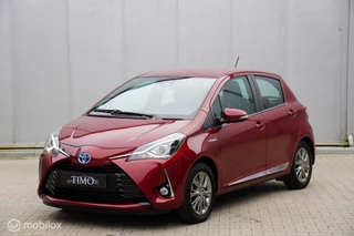 Hoofdafbeelding Toyota Yaris Toyota Yaris 1.5 Hybrid Executive 2017 86.766 KM