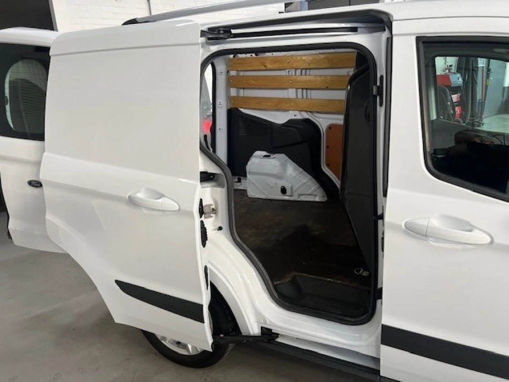 Hoofdafbeelding Ford Transit Courier