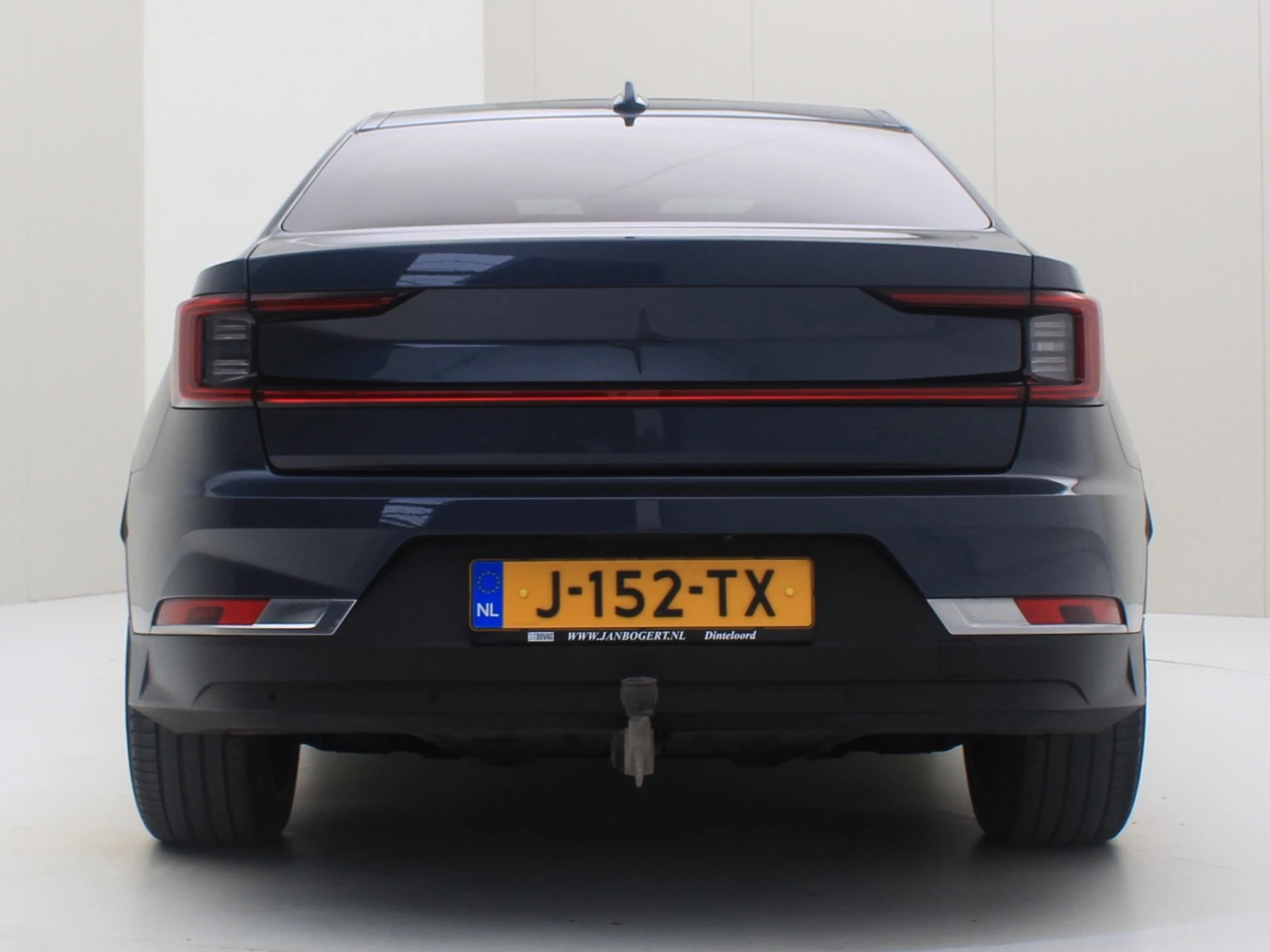 Hoofdafbeelding Polestar 2