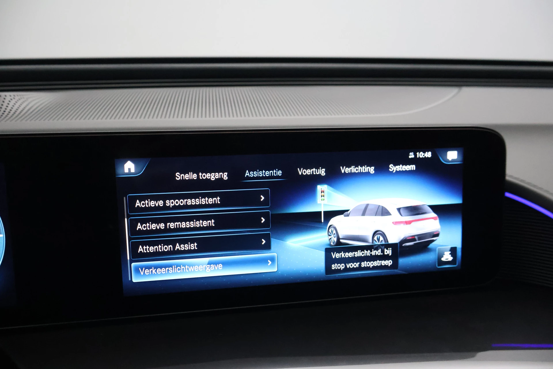 Hoofdafbeelding Mercedes-Benz EQC