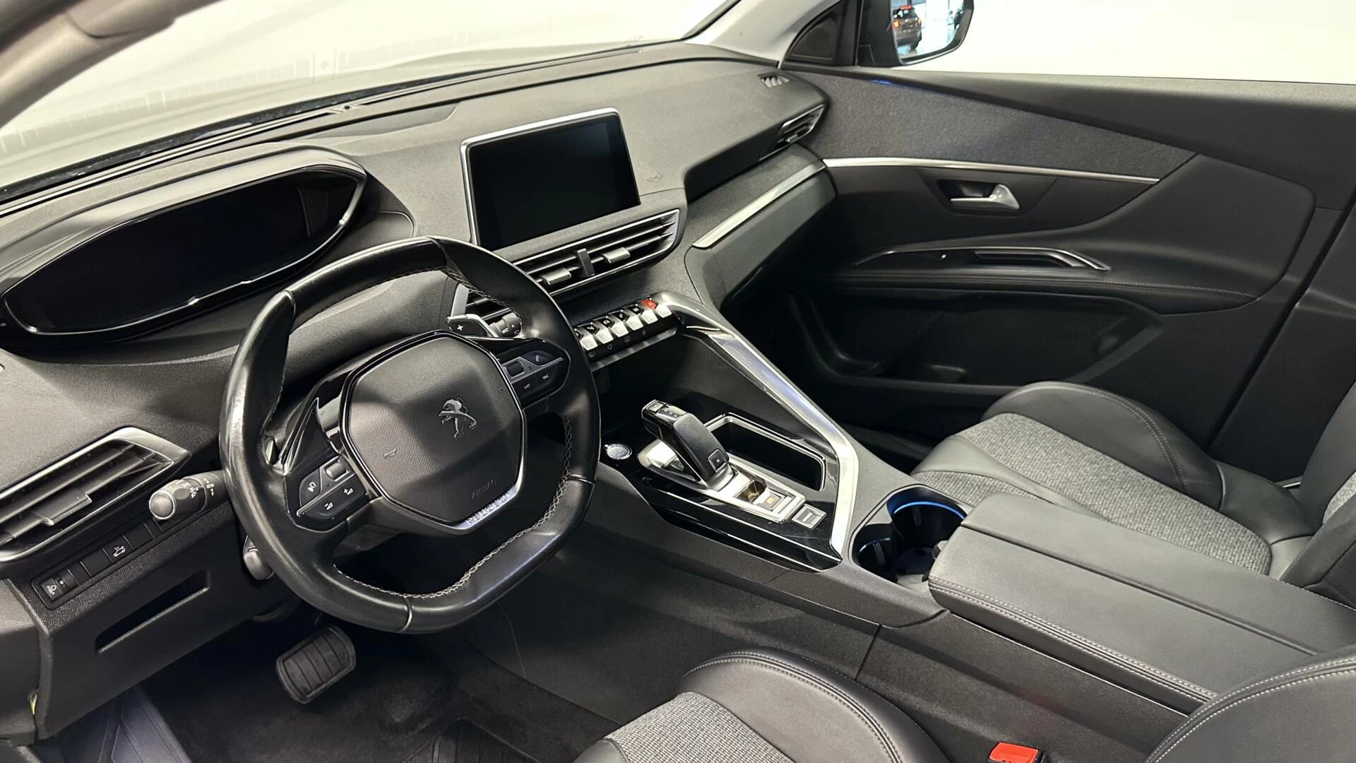 Hoofdafbeelding Peugeot 5008