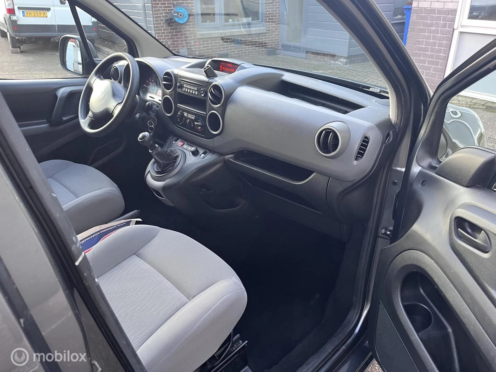 Hoofdafbeelding Peugeot Partner