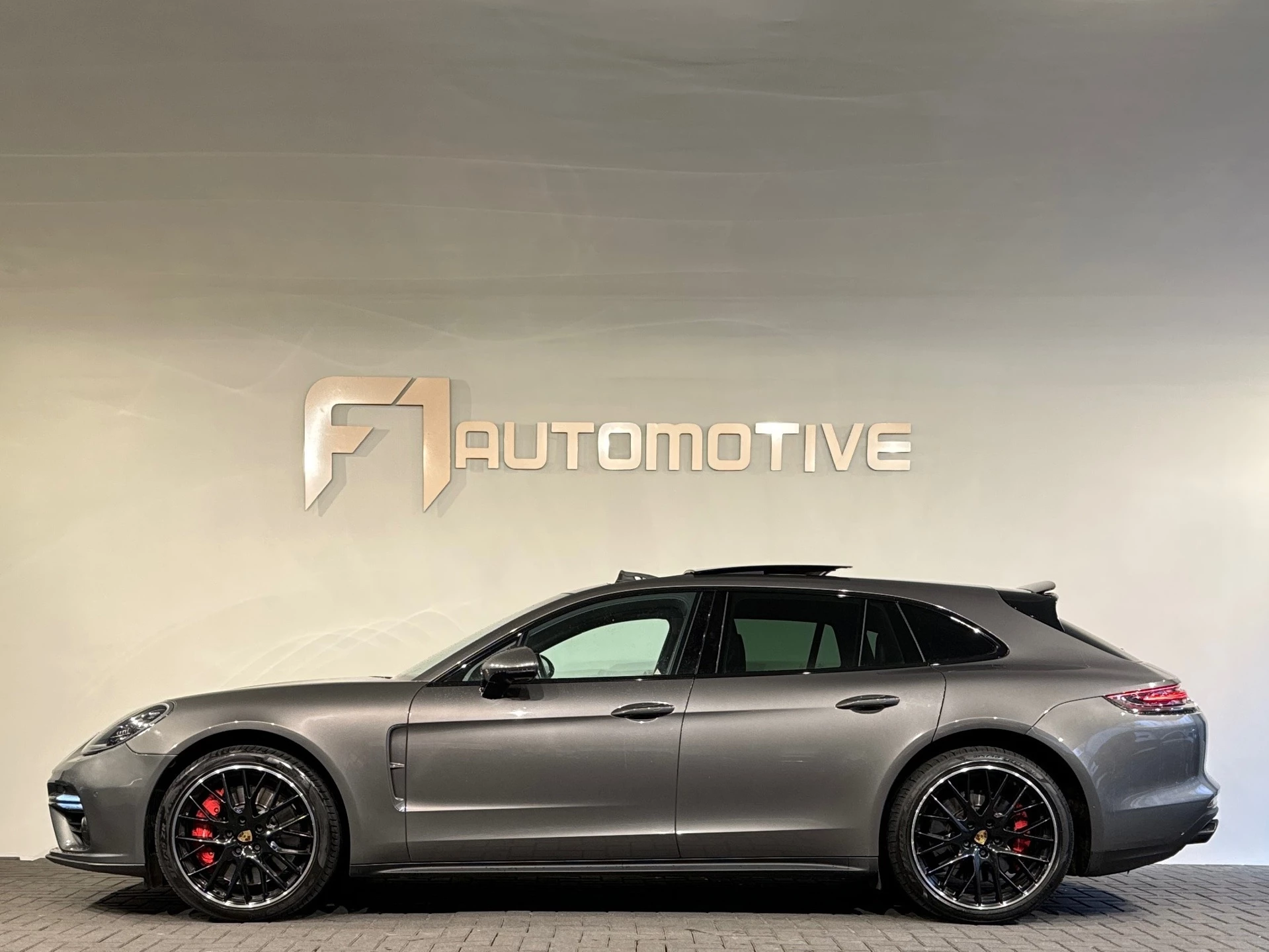 Hoofdafbeelding Porsche Panamera