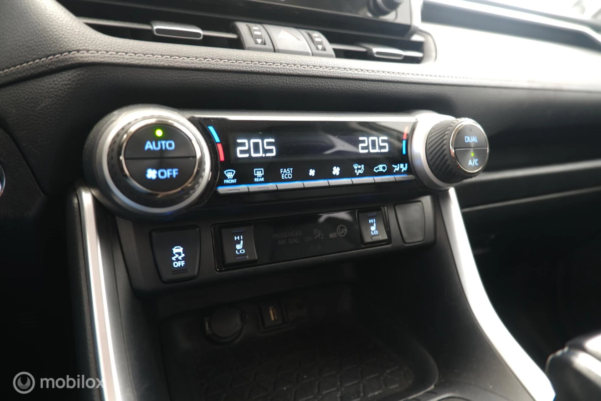 Hoofdafbeelding Toyota RAV4