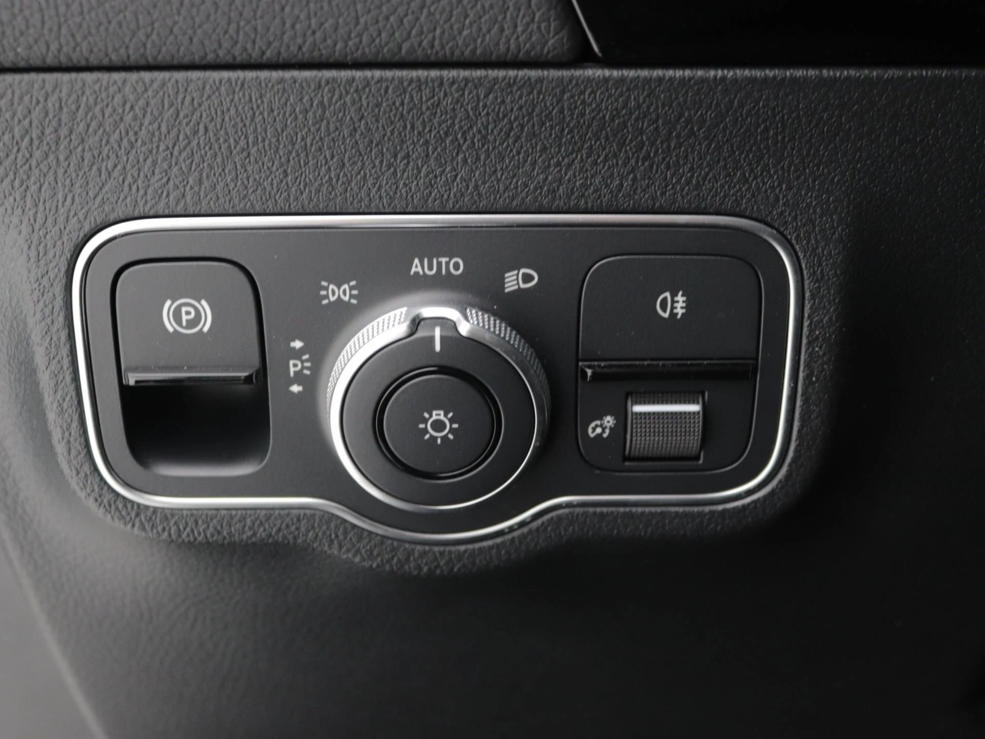 Hoofdafbeelding Mercedes-Benz EQA