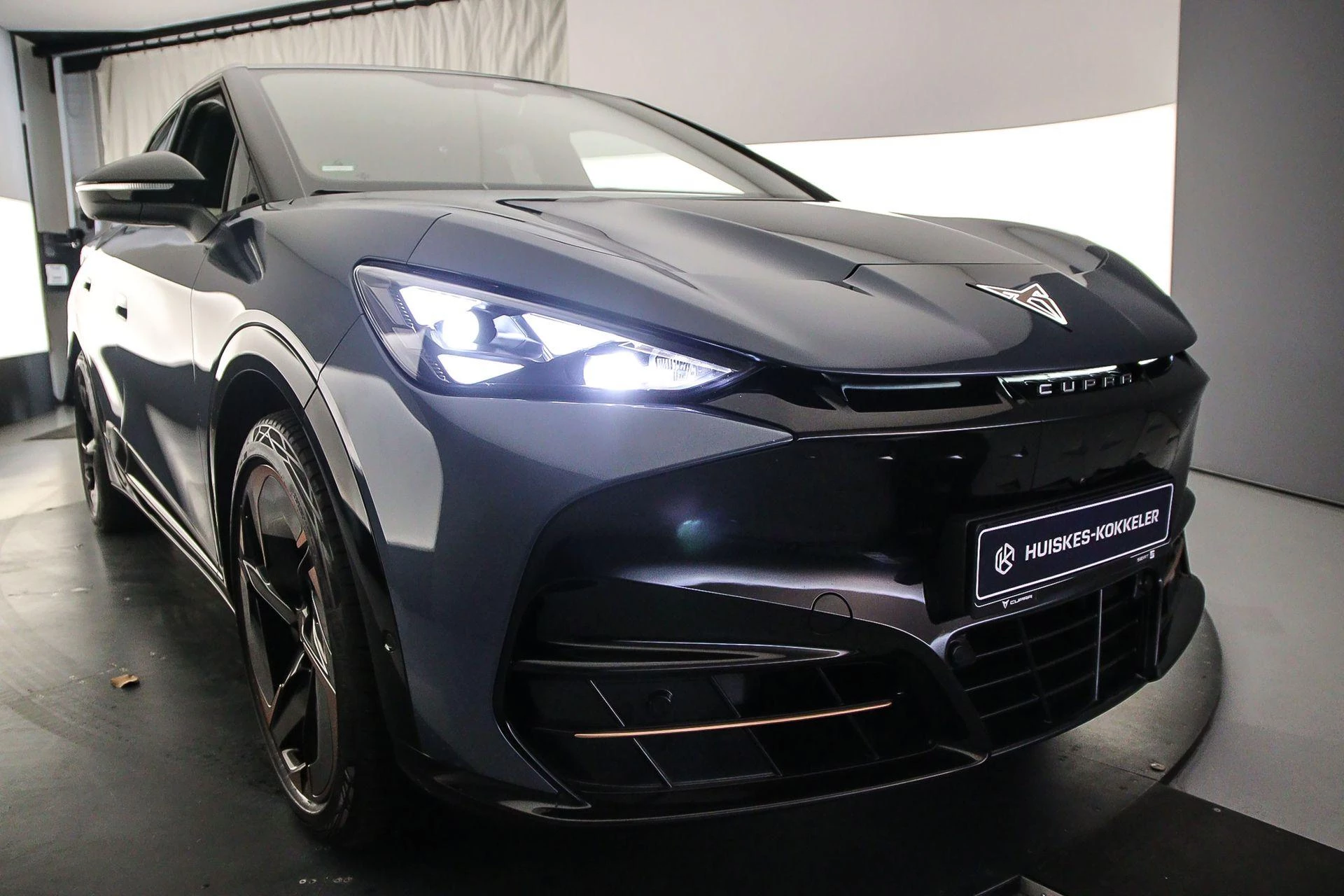 Hoofdafbeelding CUPRA Tavascan